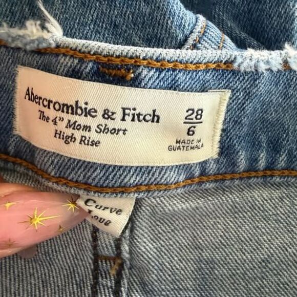 Abercrombie & Fitch 4” Mom Short High Rise Size 28/6 Curve Love - Picture 6 of 6